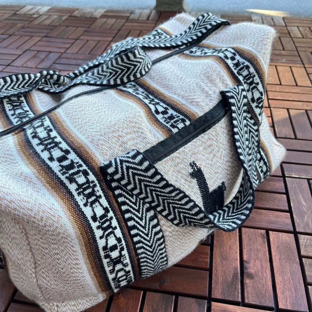 HAND MADE in PERU | Stylish Beige and Black Patterned Women's Bag